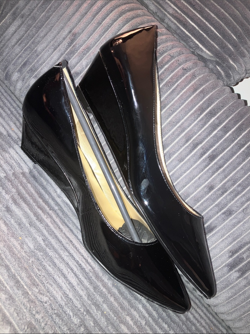 Bandolino Yara Black Patent Pointed Wedge Pumps - Picture 5 of 7